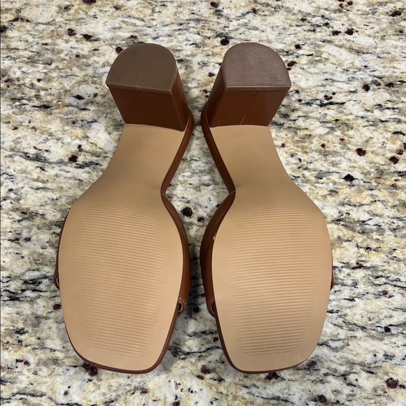LOFT Women's Tan Block Heel Sandals - Picture 3 of 3